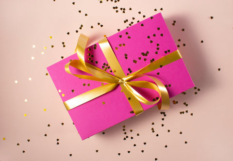 Best Holiday Gift Guide for Beauty Lovers